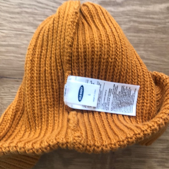 Old navy winter hat unisex bundle - Picture 4 of 5
